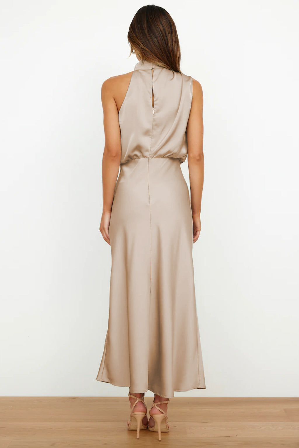 Valeria™ | Long Satin Dress With American Neckline