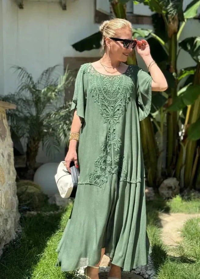 Lucia - Embroidered dress